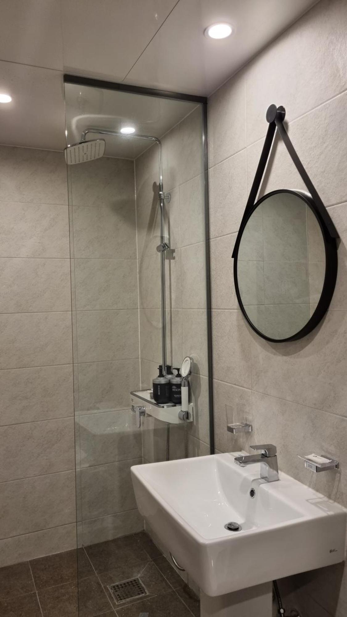 Hotel The Classic Ulsan Phòng bức ảnh